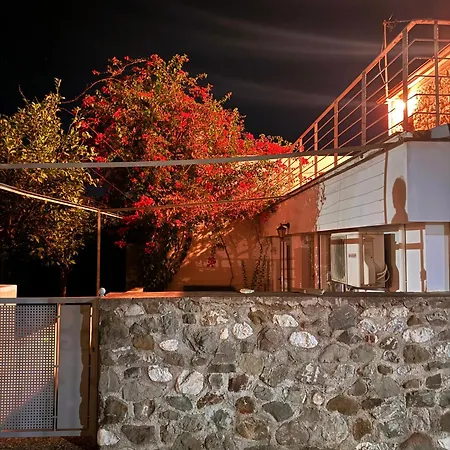 Ianos Maisonette 別荘