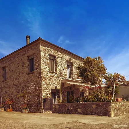 Ianos Maisonette *
